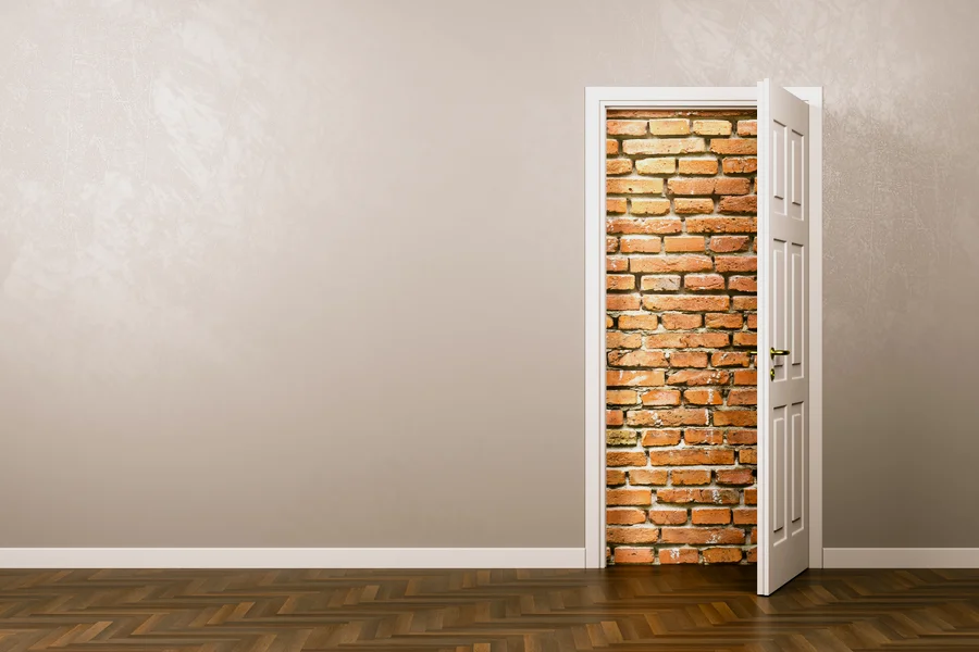 Wall behind the door